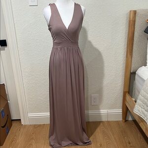Sleeveless V-Neck Maxi Dress in Dusty Mauve